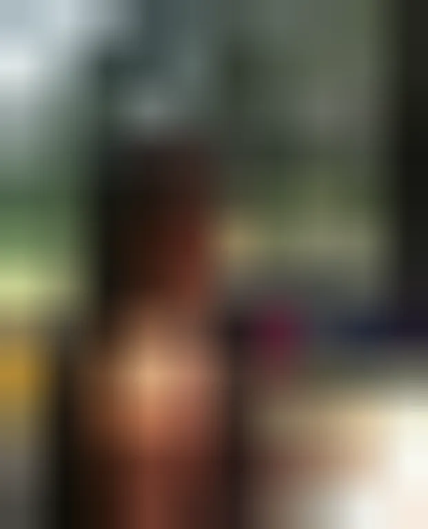 Clémence, 23 ans — rencontre libertine à Agde