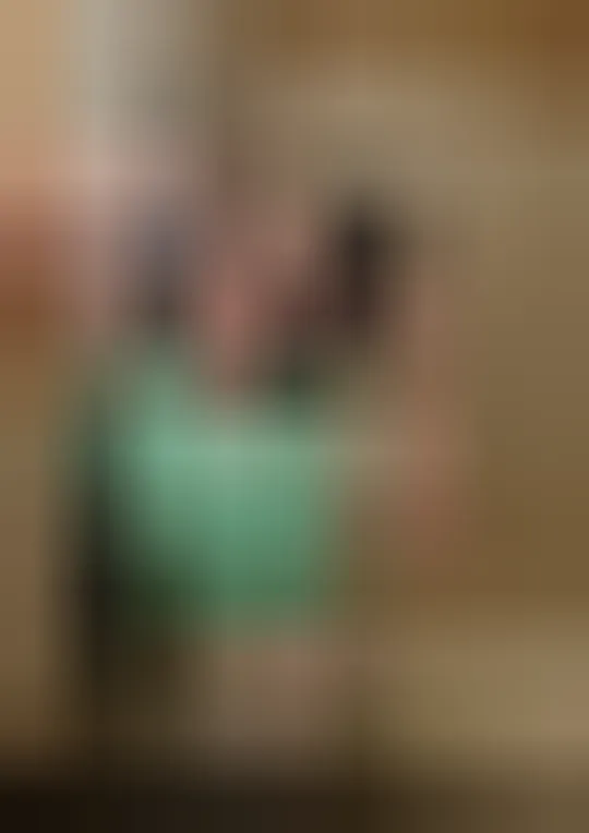 Ilham, 23 ans — rencontre libertine à Pessac
