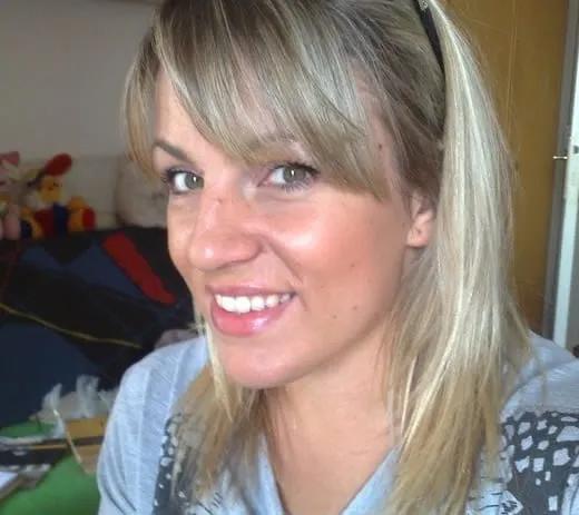 Océane, 23 ans — rencontre libertine à Sens