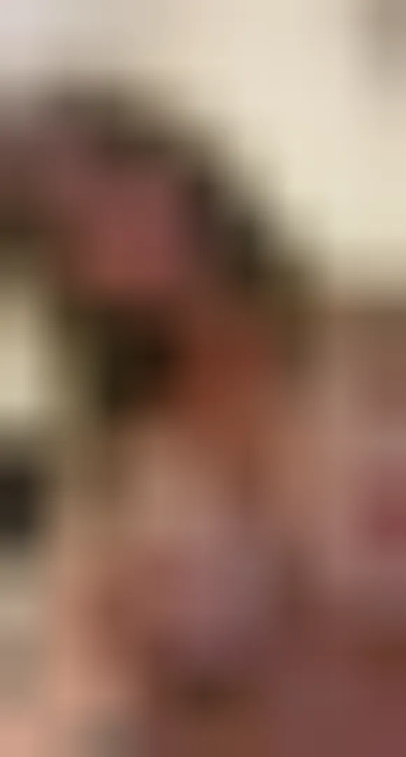 Alice, 23 ans — rencontre libertine à Ussel