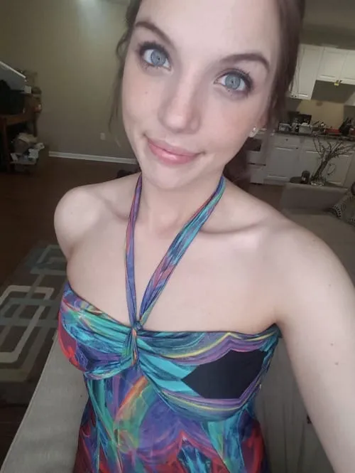 Tatiana, 28 ans — rencontre libertine à Bordeaux