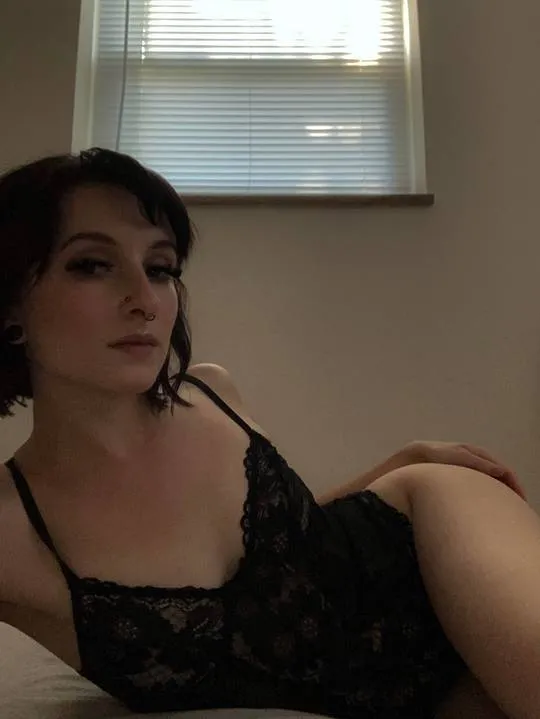 Kawtar, 32 ans — rencontre libertine à Saint-Étienne-du-Rouvray