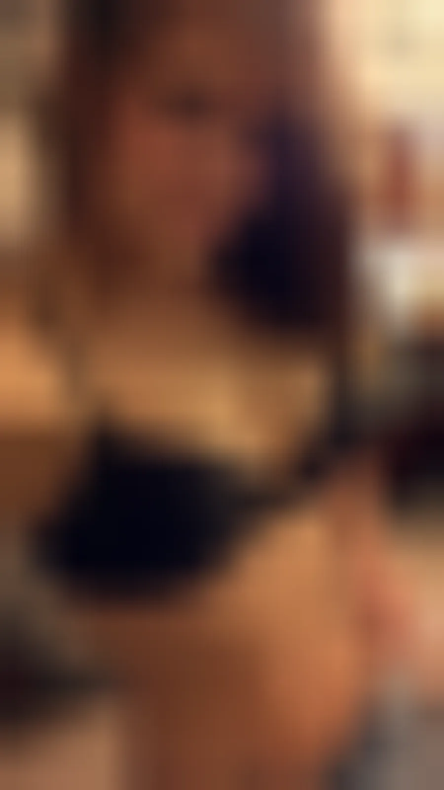 Amira, 29 ans — rencontre libertine à Genay