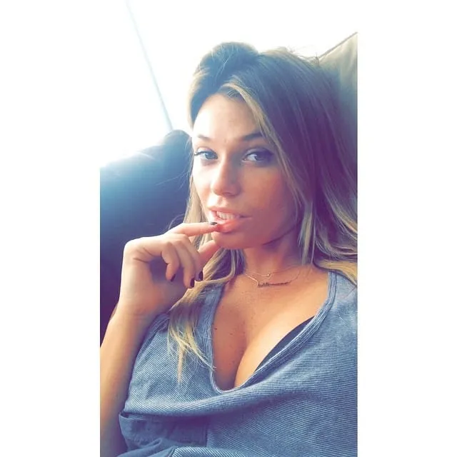 Louiza, 25 ans — rencontre libertine à Saint-Memmie