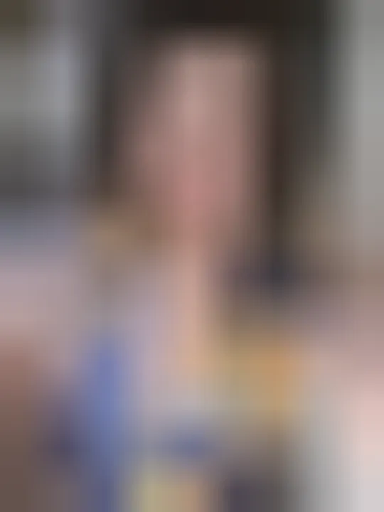 Cassandre, 26 ans — rencontre libertine à L'Haÿ-les-Roses