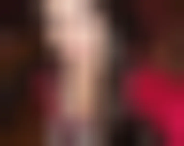 Yasmine, 22 ans — rencontre libertine à Caluire-et-Cuire