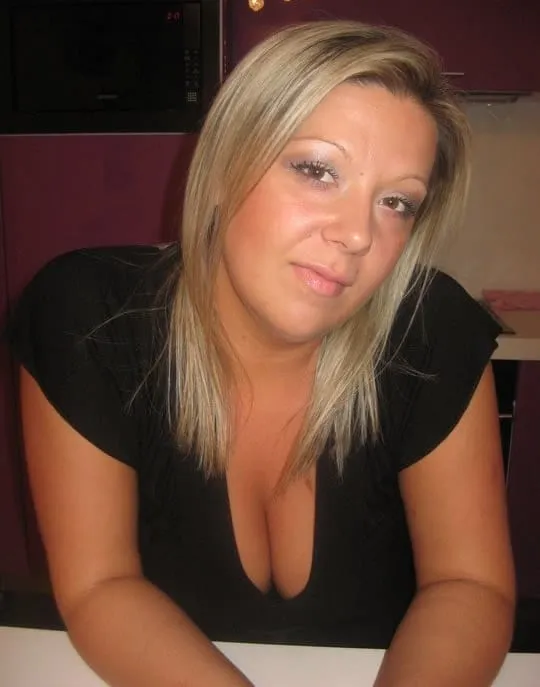 Assia, 26 ans — rencontre libertine à Saint-Denis