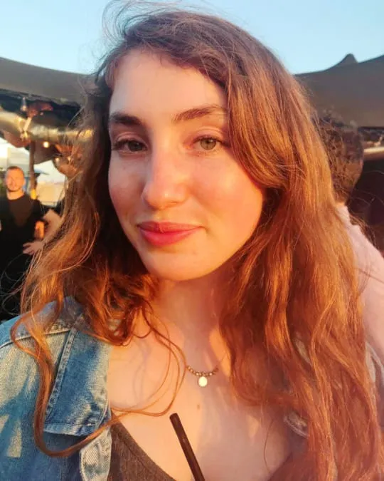 Léna, 20 ans — rencontre libertine à Ruelle-sur-Touvre
