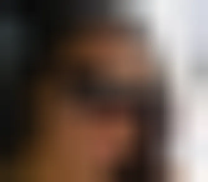 Safae, 24 ans — rencontre libertine à L'Étang-Salé