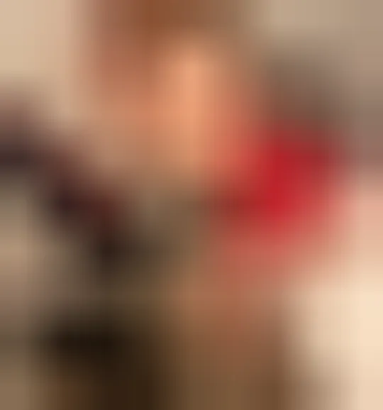 Nour, 26 ans — rencontre libertine à Antibes