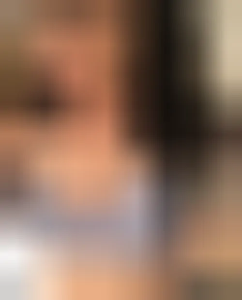 Bérénice, 22 ans — rencontre libertine à Mûrs-Erigné