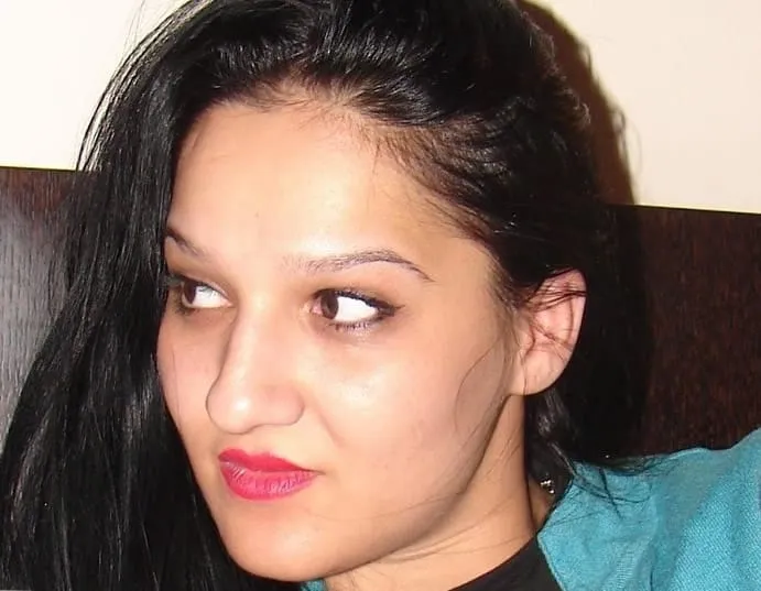Ines, 30 ans — rencontre libertine à Grans