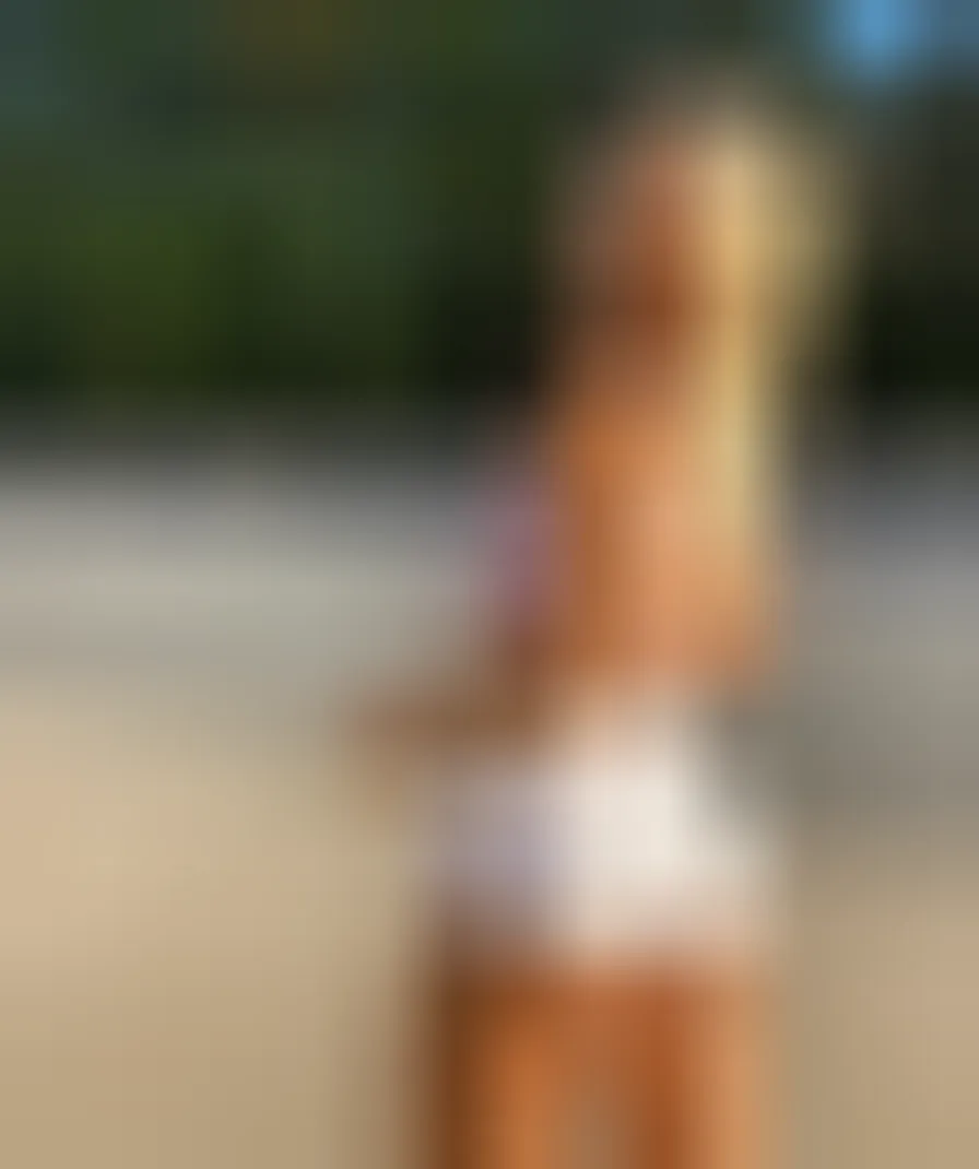 Houda, 23 ans — rencontre libertine à Toulon