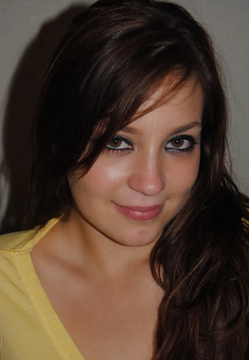 Noélie, 24 ans — rencontre libertine à Saint-Chamond