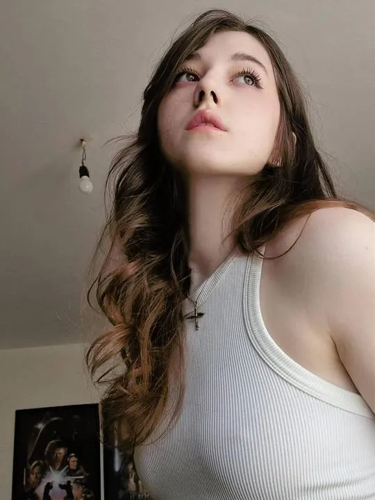 Lola, 24 ans — rencontre libertine à Courbevoie