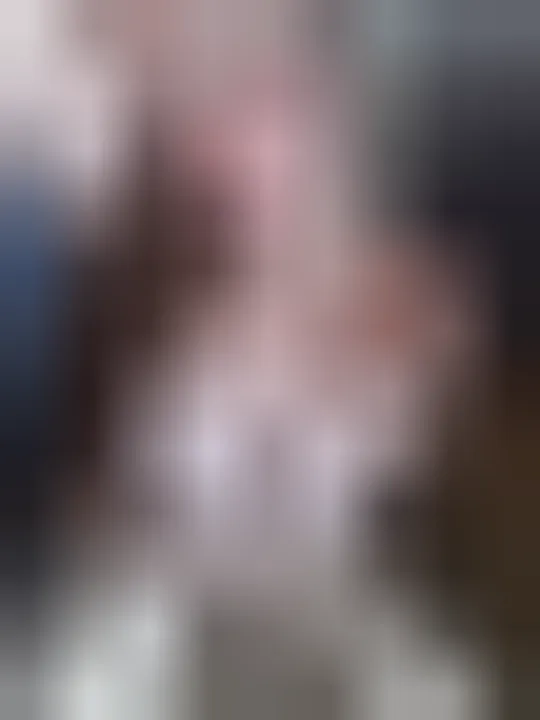 Déborah, 28 ans — rencontre libertine à Gennes-Val-de-Loire