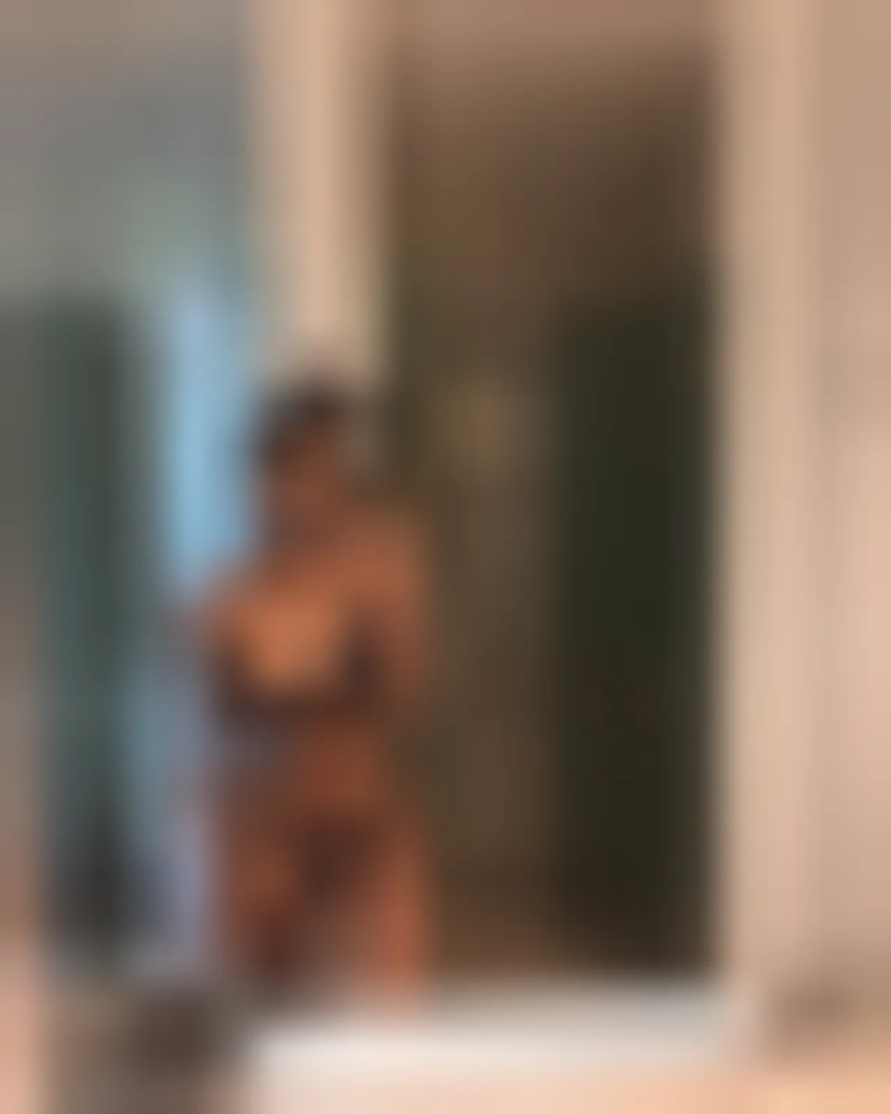 Lana, 23 ans — rencontre libertine à Le Havre