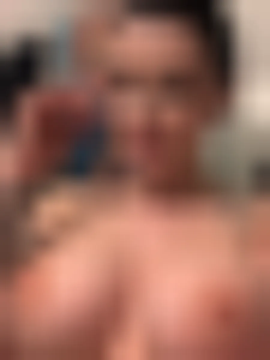 Ghizlane, 23 ans — rencontre libertine à Libourne
