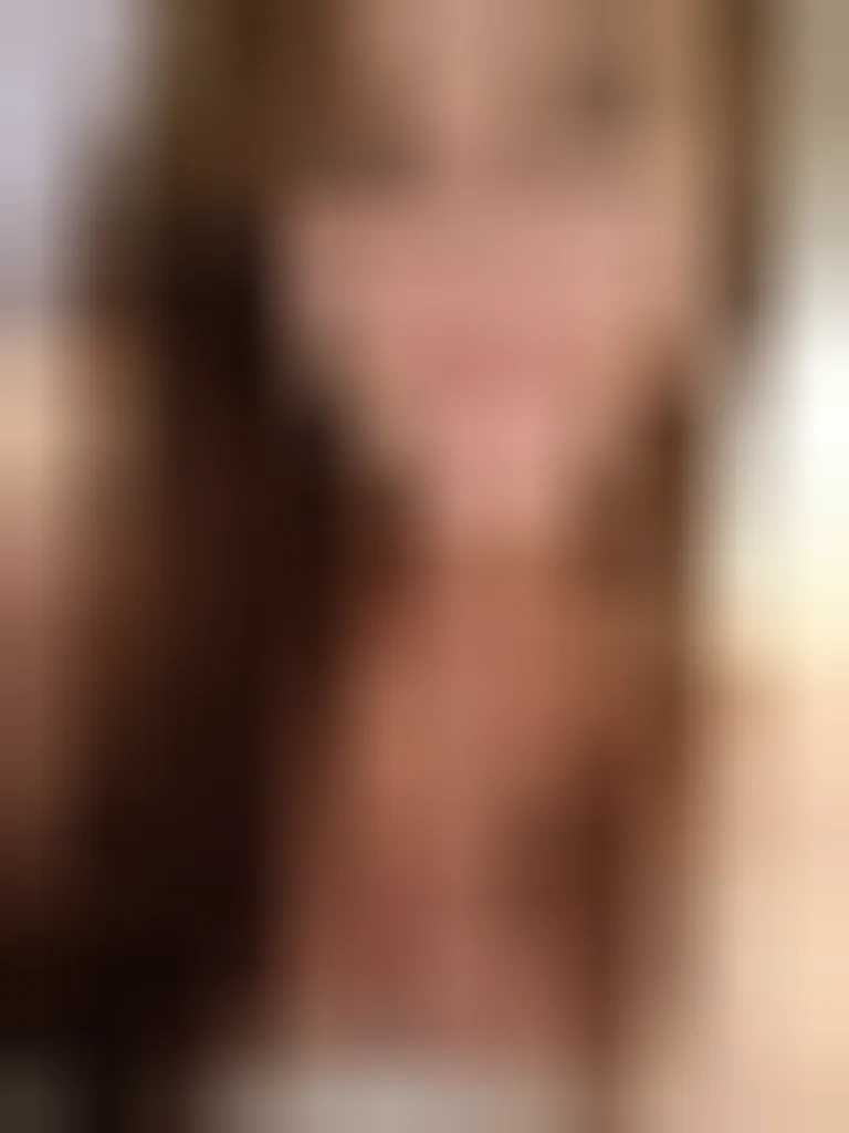Luna, 25 ans — rencontre libertine à Béziers