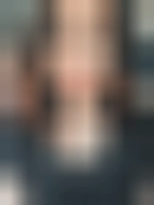 Lena, 28 ans — rencontre libertine à Niort