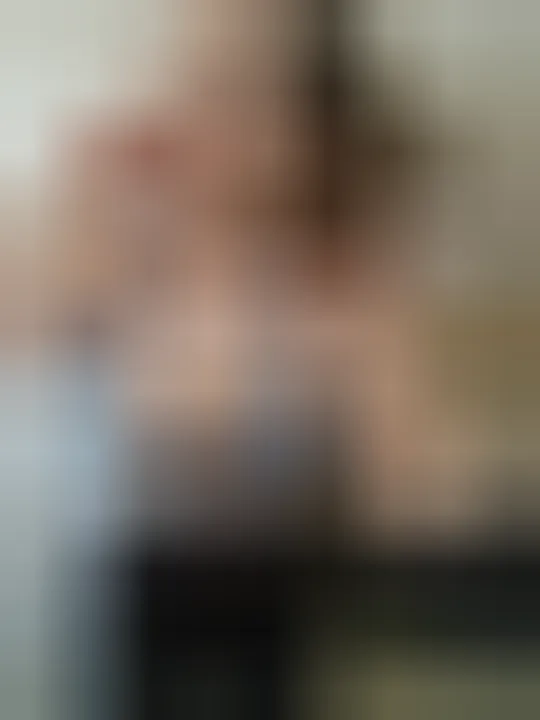Léonie, 25 ans — rencontre libertine à Crépy-en-Valois