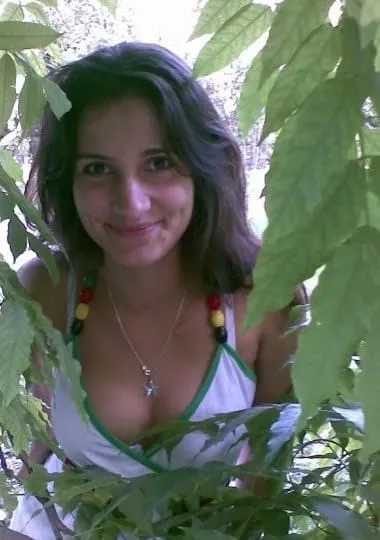 Rania, 26 ans — rencontre libertine à Grasse