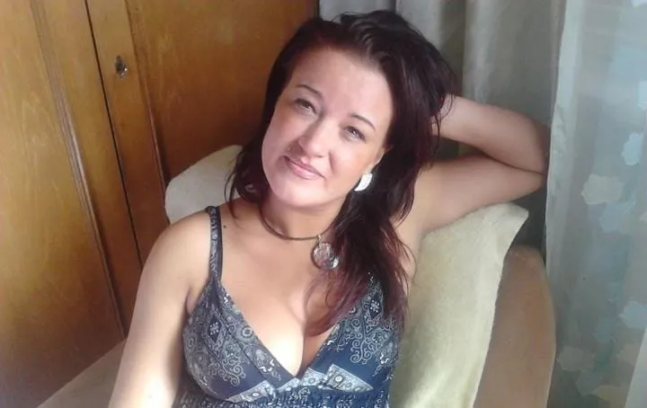 Madeleine, 22 ans — rencontre libertine à Saint-Pierre