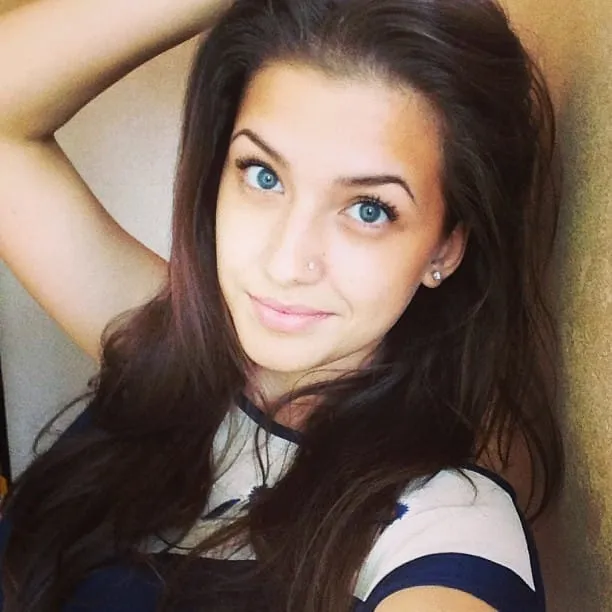 Zoé, 22 ans — rencontre libertine à Matoury