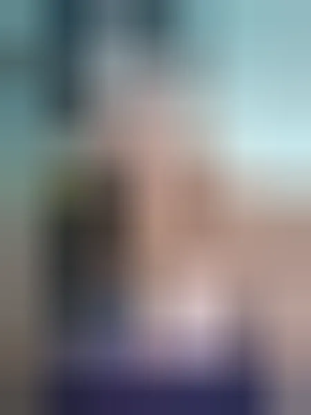 Célia, 19 ans — rencontre libertine à Fos-sur-Mer