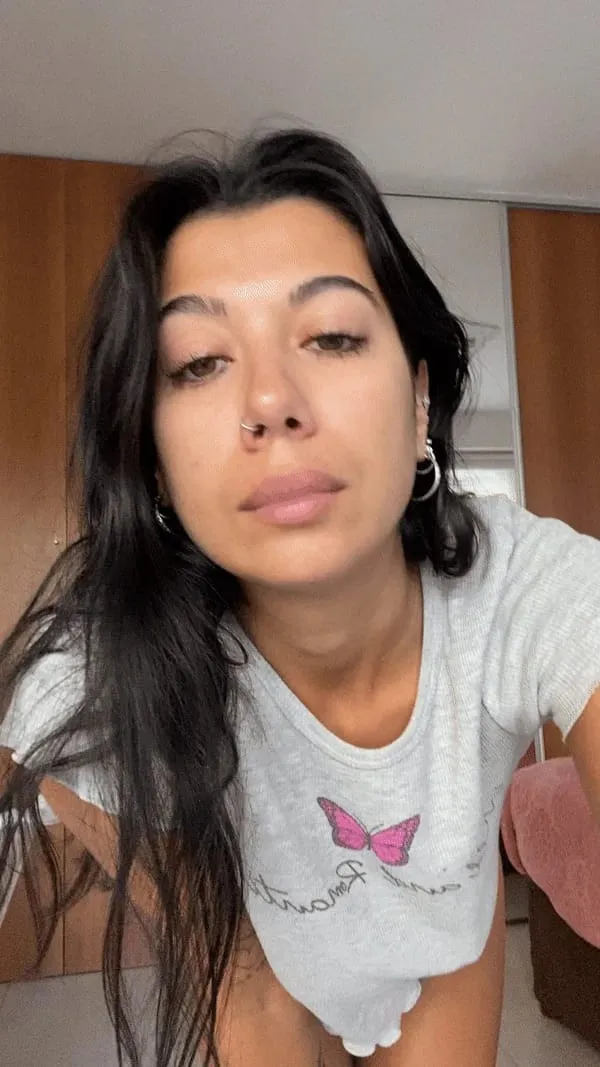 Raphaëlle, 22 ans — rencontre libertine à Angers