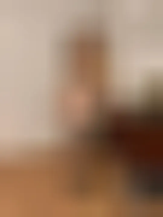 Lena, 25 ans — rencontre libertine à Toulouse