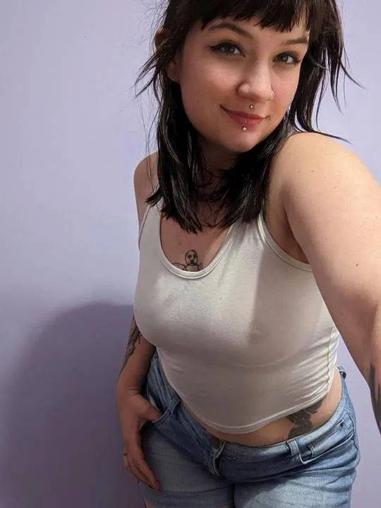 Lyana, 23 ans — rencontre libertine à Denain