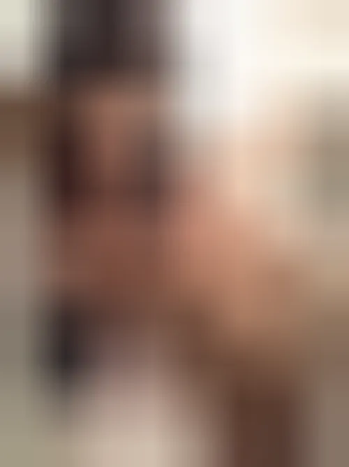 Louna, 26 ans — rencontre libertine à Saint-Rémy