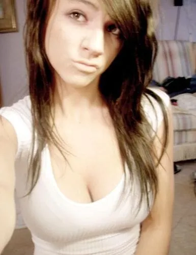 Mahaut, 29 ans — rencontre libertine à Rueil-Malmaison