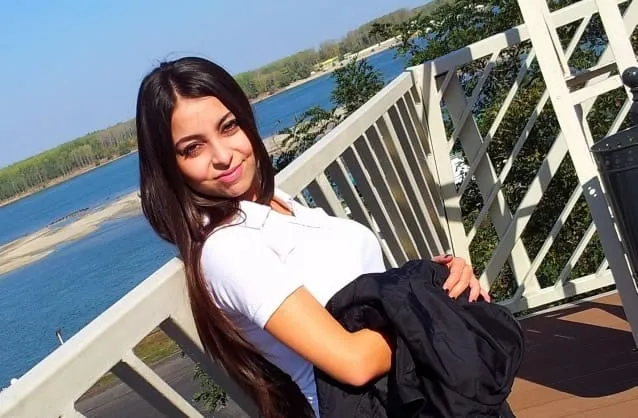 Charlotte, 32 ans — rencontre libertine à Agde