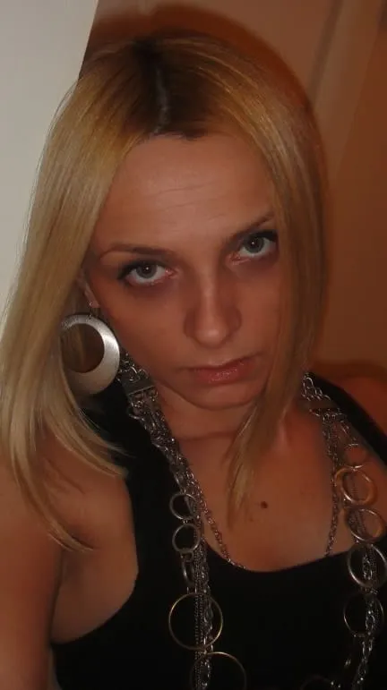 Fouzia, 24 ans — rencontre libertine à La Ciotat